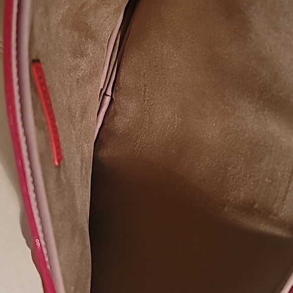 LEATHEROLOGY iPad Case - Picture 4 of 5